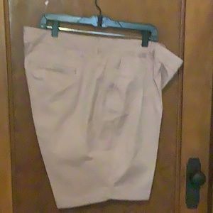 Size 20P grape color shorts. Can be worn casual or for a night out.